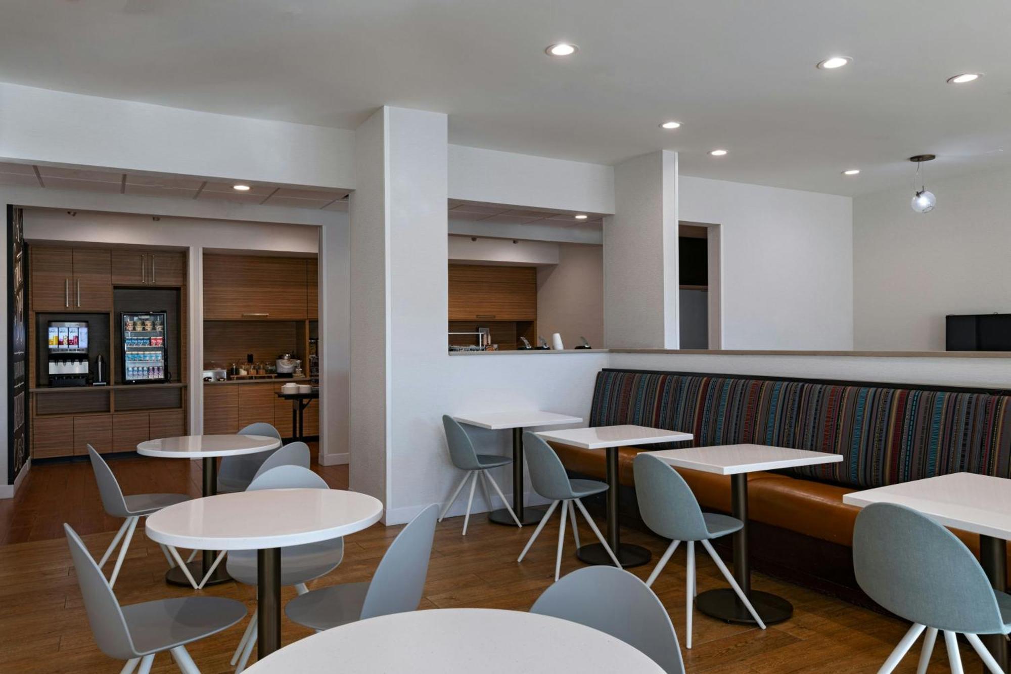 Towneplace Suites By Marriott Ames Exterior foto